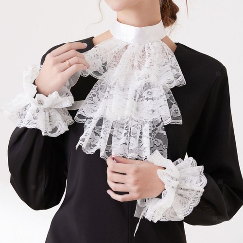Jabot und spitzenmanschetten - jabot,